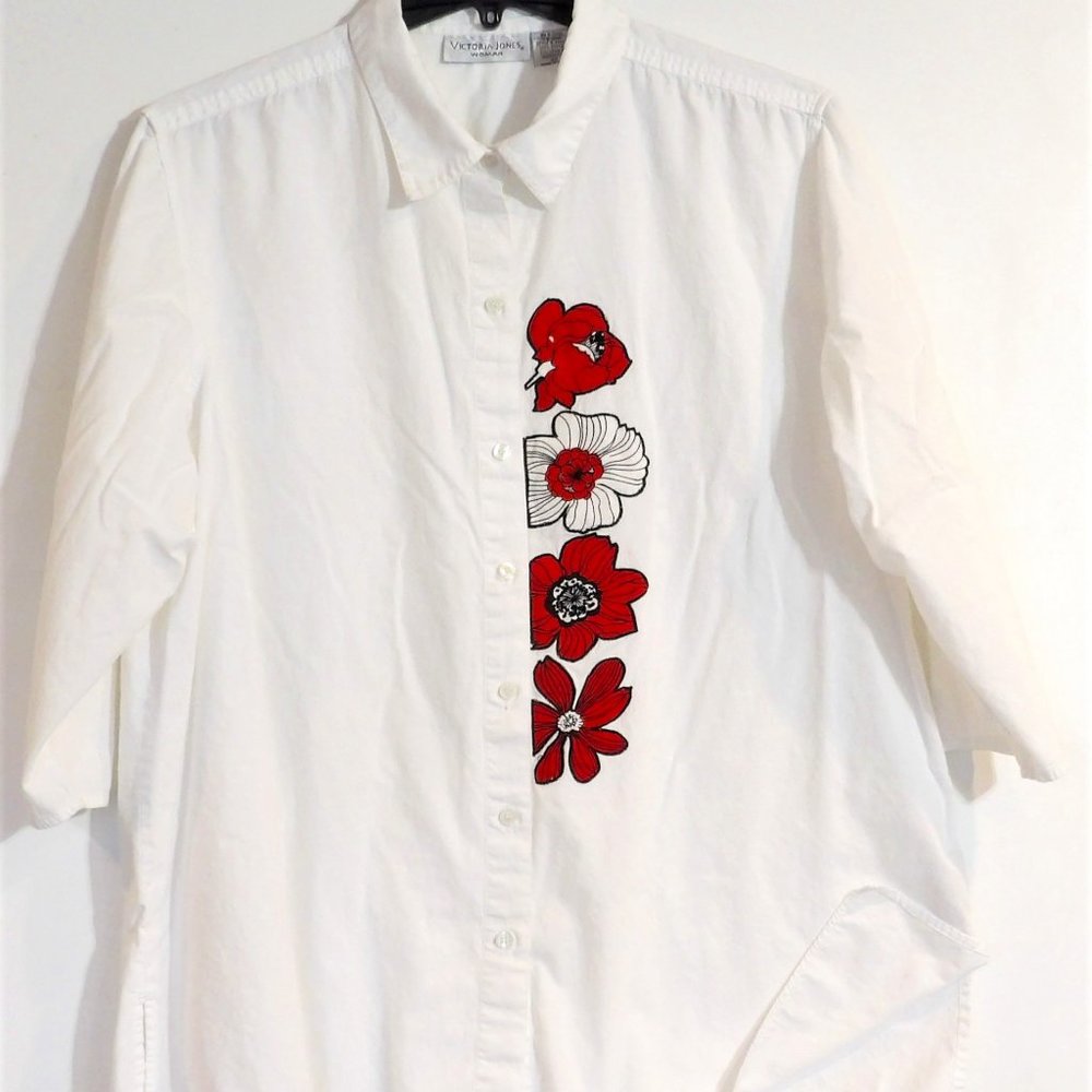 White Button Down Tunic with Red & Black Appliqued Flowers Victoria Jones 2X
